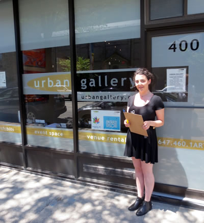 URBAN GALLERY Greeter Rachel